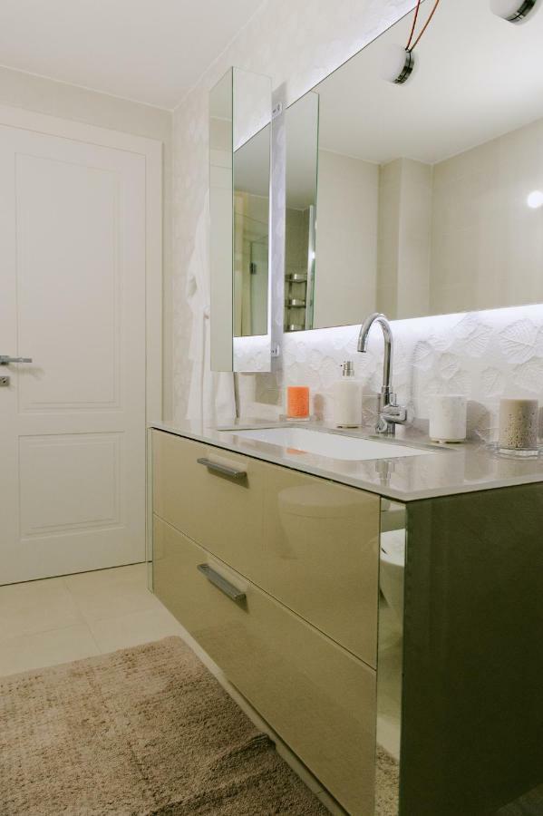 סירמיונה Sweet Dream Deluxe Apartment מראה חיצוני תמונה