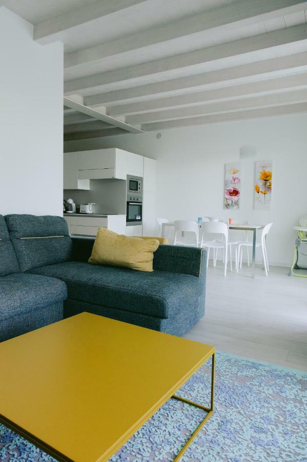 סירמיונה Sweet Dream Deluxe Apartment מראה חיצוני תמונה